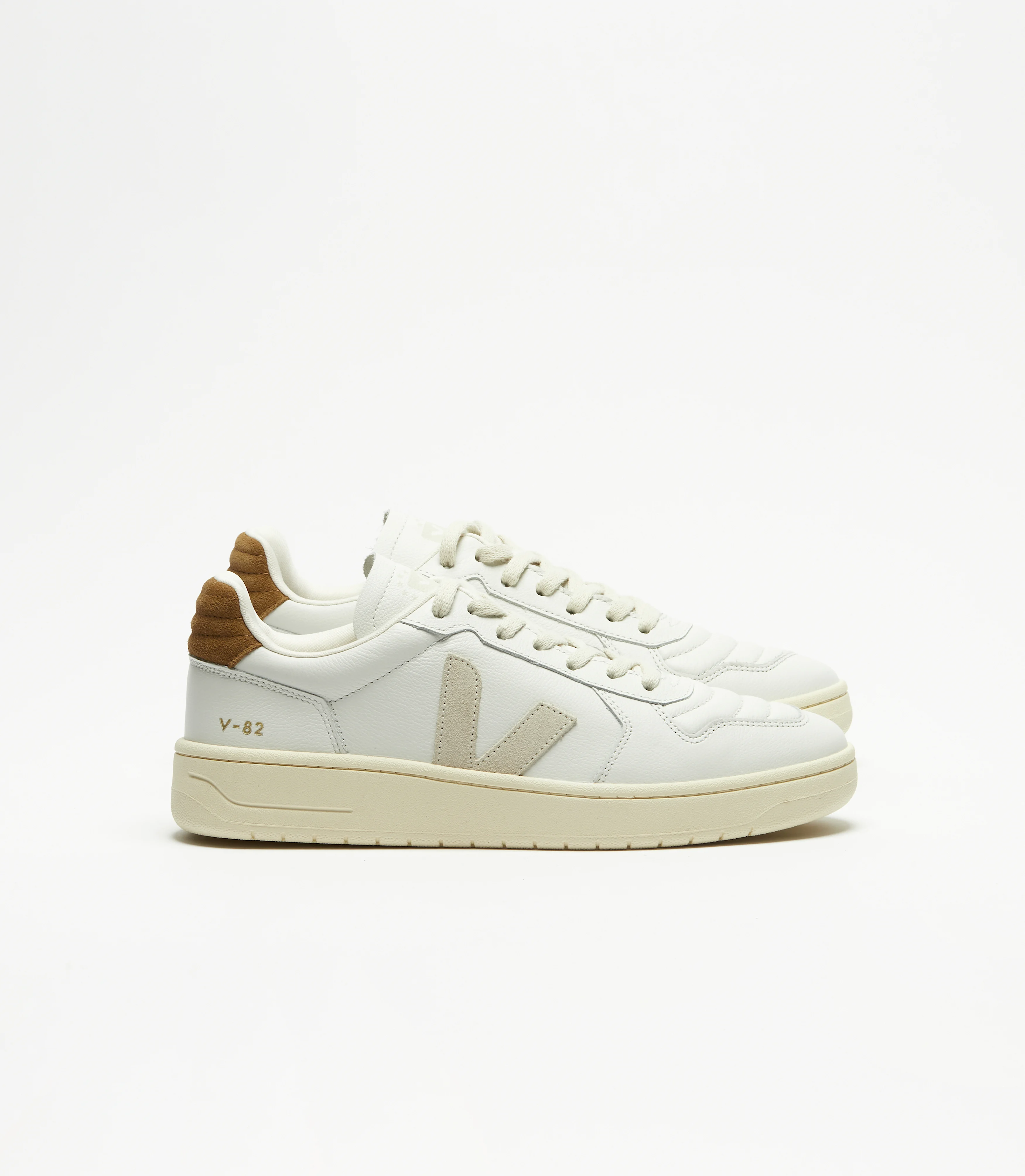 V-82 II GRAINED LEATHER WHITE PIERRE TENT